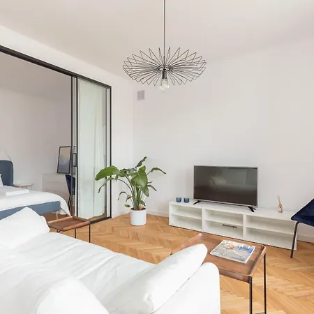 Designer In The Apartment Warschau