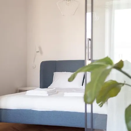 Daire Designer In The By Bookinghost *