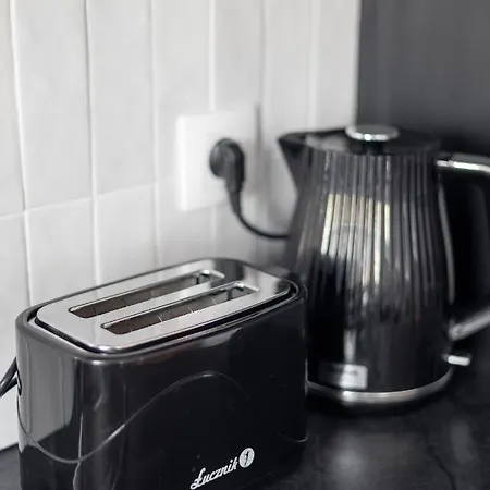 Apartamento Designer In The By Bookinghost