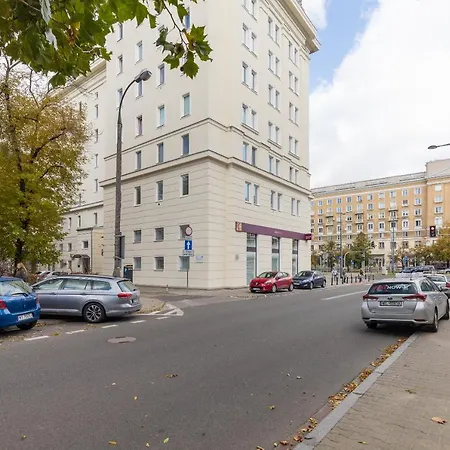 Designer In The By Bookinghost Apartamento *