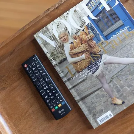 Designer In The By Bookinghost Apartamento