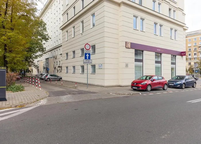 Designer In The By Bookinghost Apartman Varsó