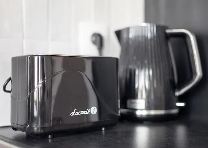 Designer In The By Bookinghost * Varsó