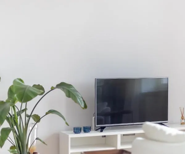 Apartman Designer In The By Bookinghost