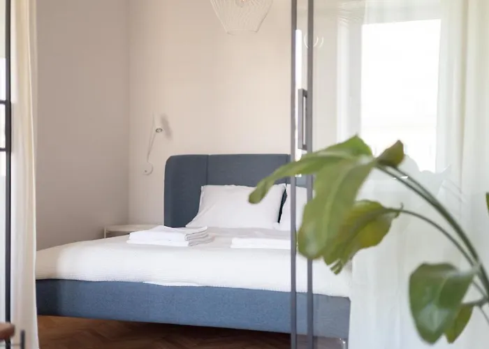 Designer In The By Bookinghost Apartman