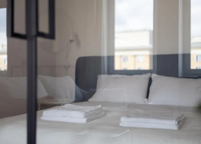 Designer In The By Bookinghost Apartman *